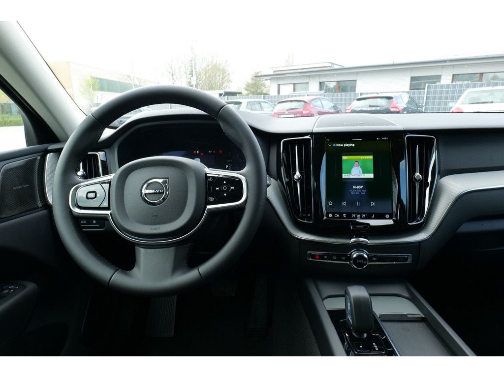 Volvo XC60 2025