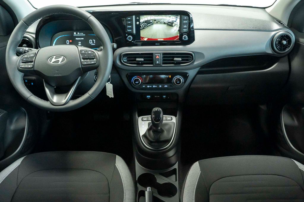 Hyundai i10 2025