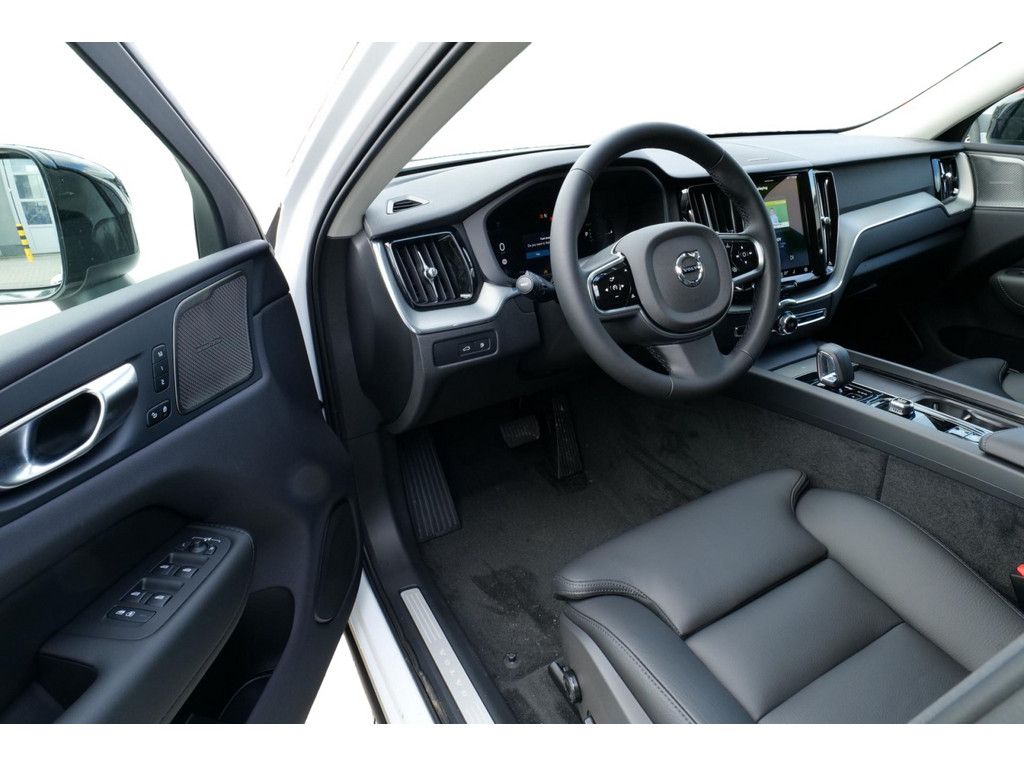 Volvo XC60 2025
