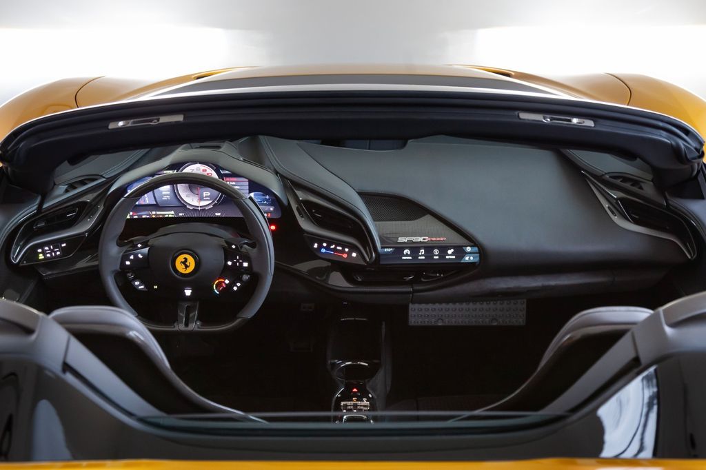 Ferrari SF90 2024