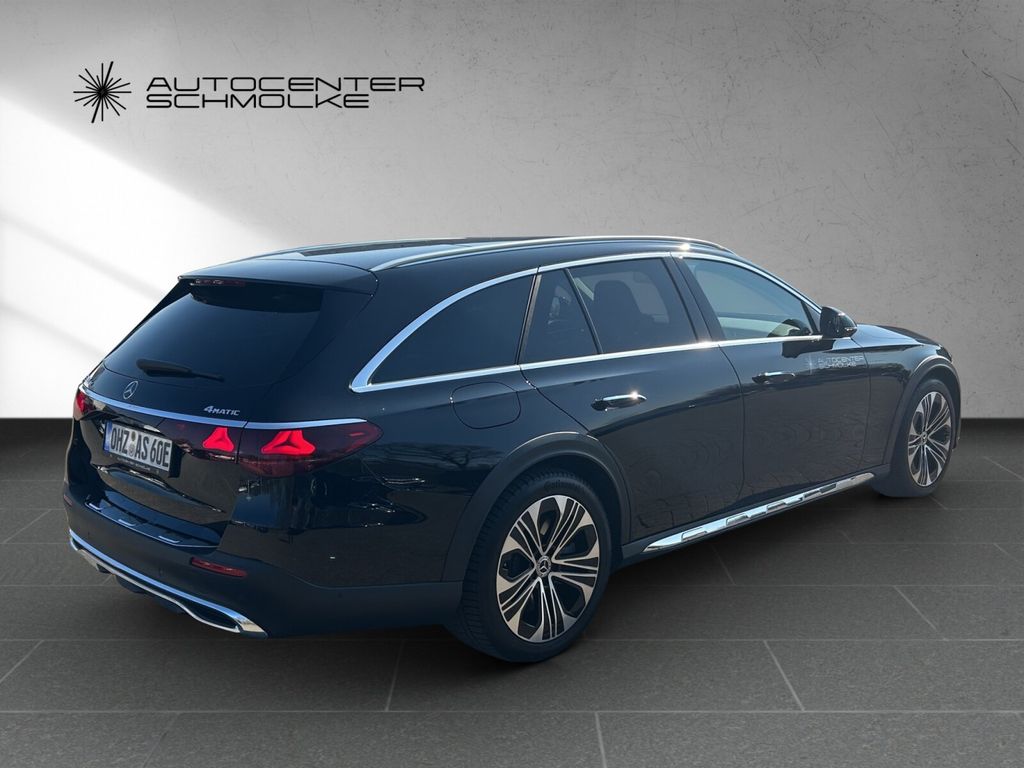 Mercedes-Benz E 300 2025