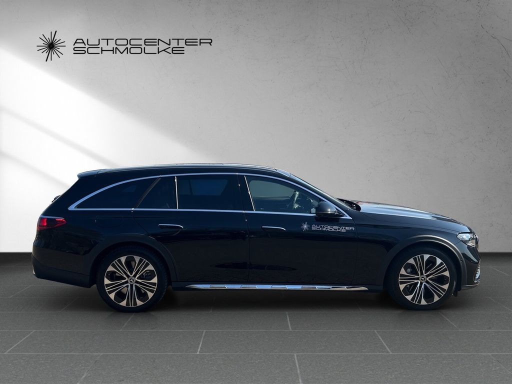 Mercedes-Benz E 300 2025