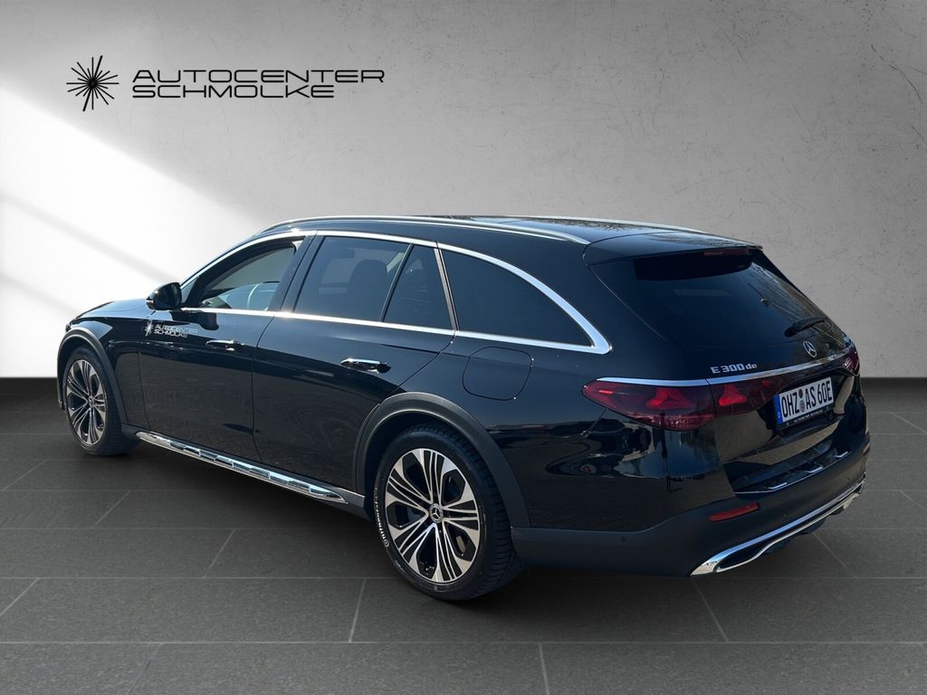 Mercedes-Benz E 300 2025