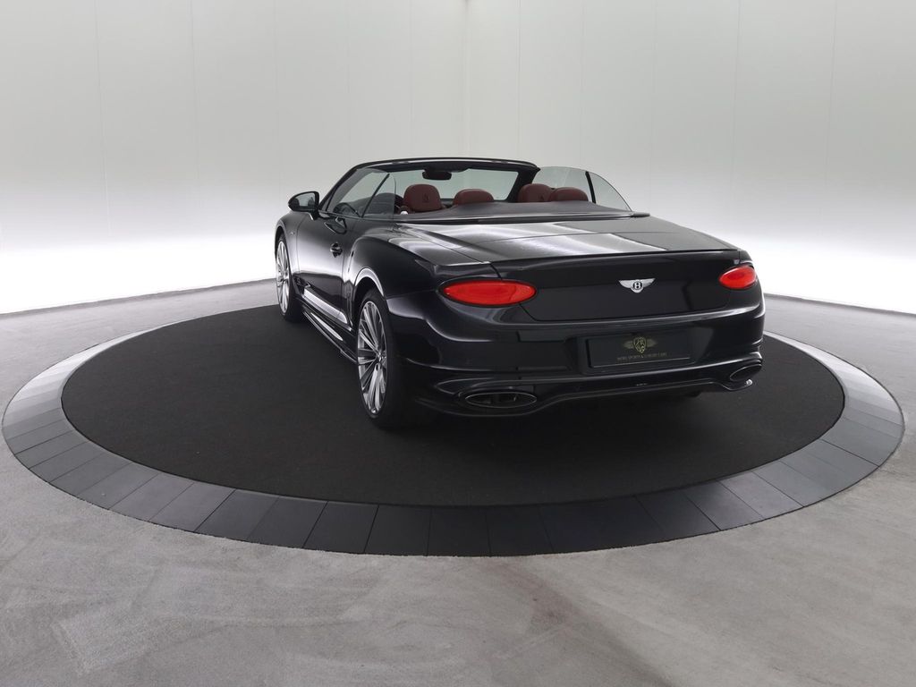 Bentley Continental GTC 2024