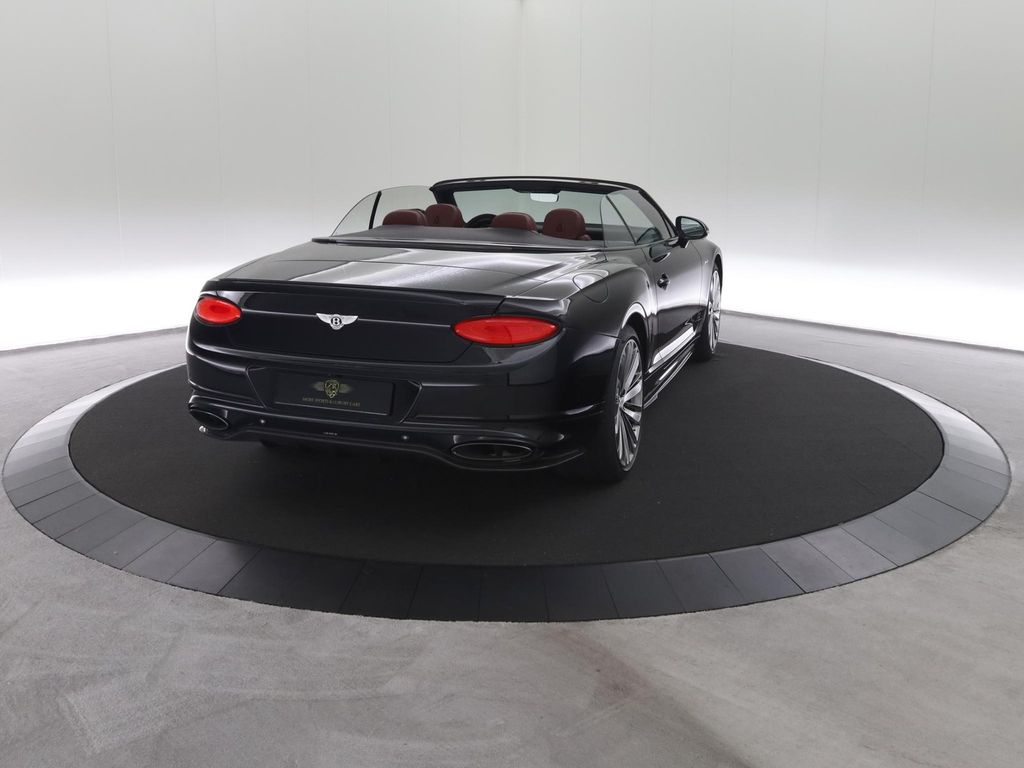 Bentley Continental GTC 2024