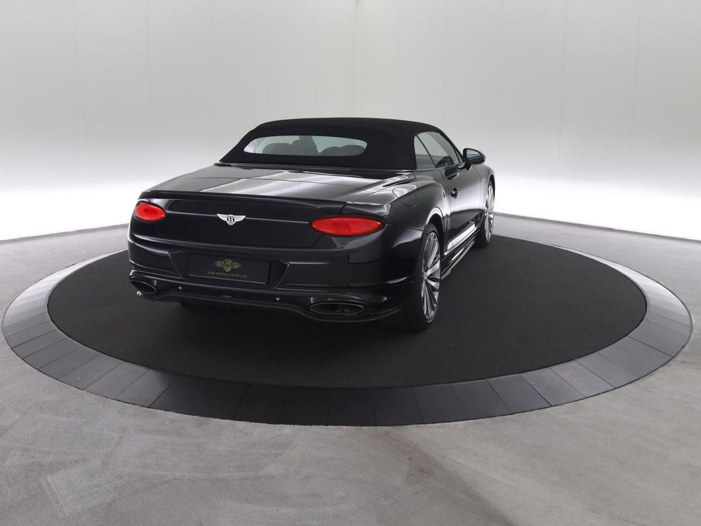 Bentley Continental GTC 2024