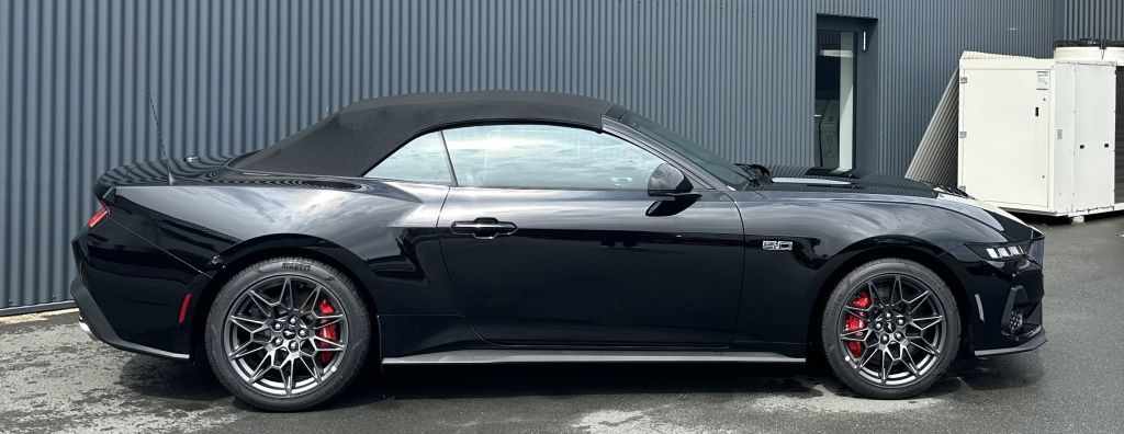Ford Mustang 2025