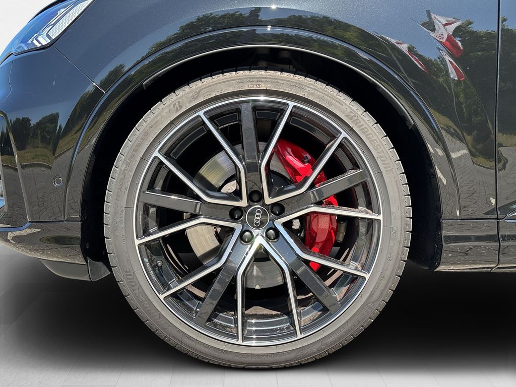 Audi SQ7 2025