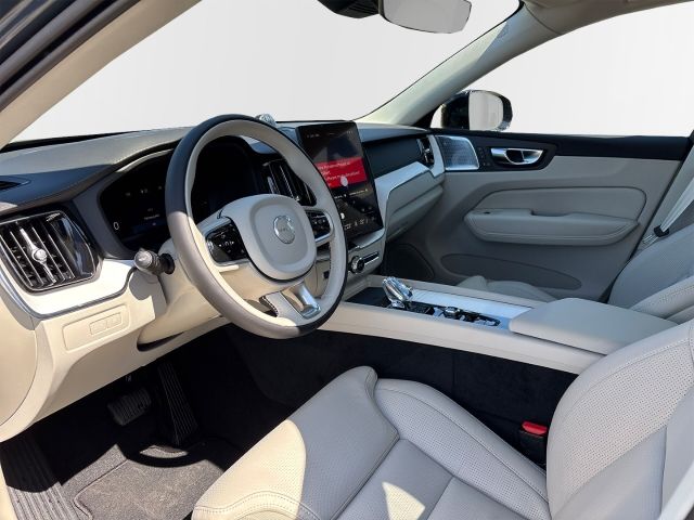 Volvo XC60 2025