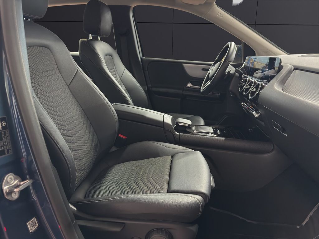 Mercedes-Benz B 220 2021