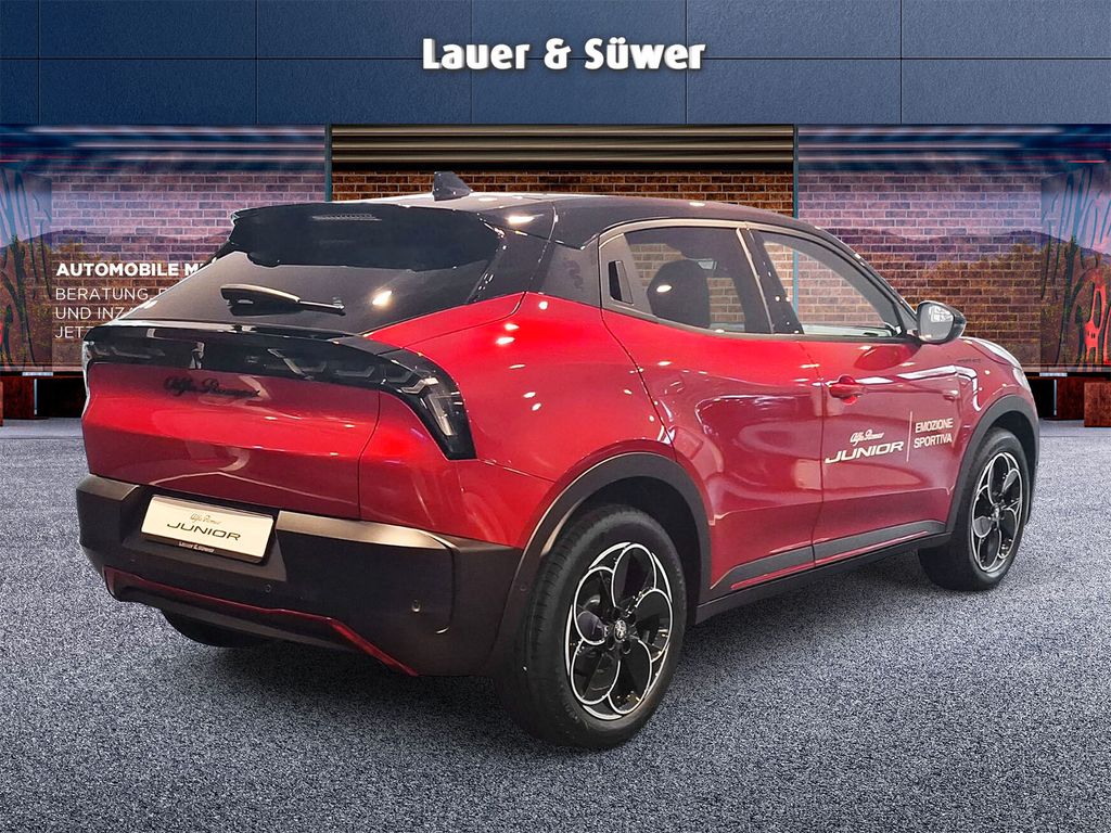 Alfa Romeo Junior 2025