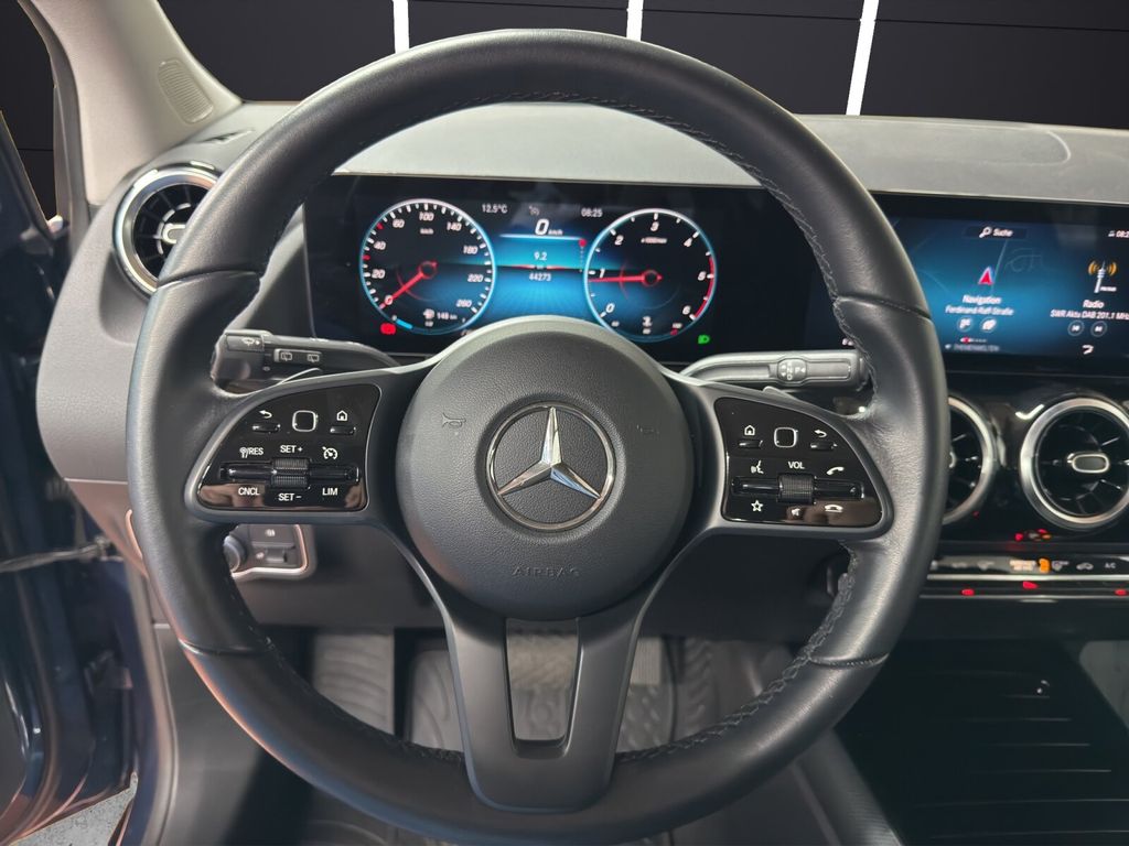 Mercedes-Benz B 220 2021