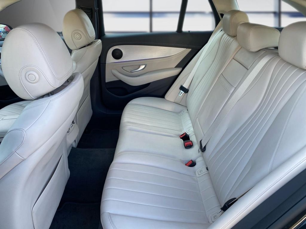 Mercedes-Benz E 300 2021