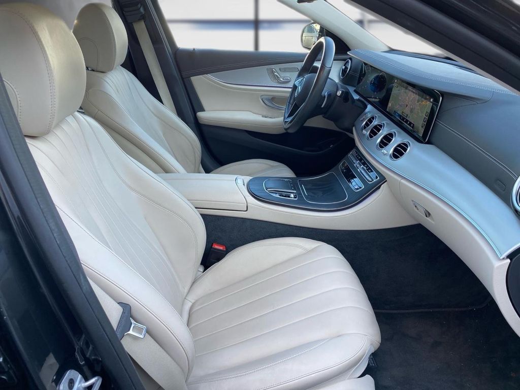 Mercedes-Benz E 300 2021
