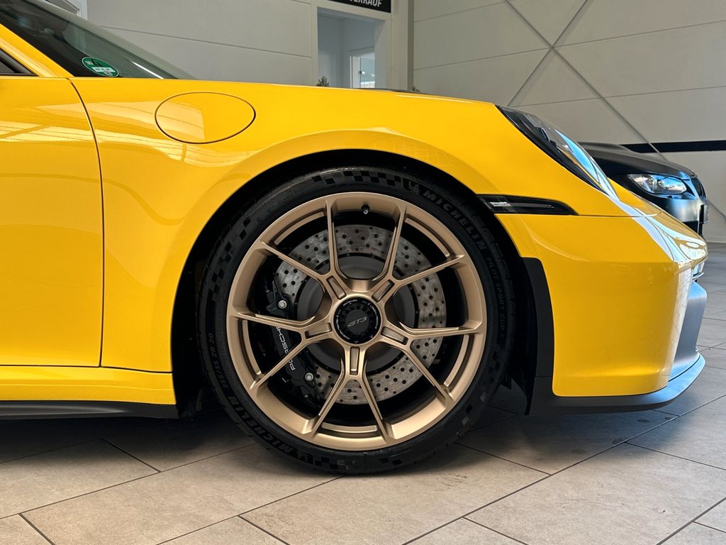 Porsche 992 2023