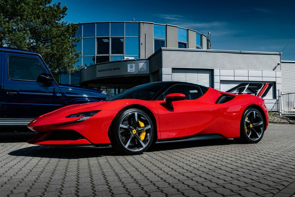 Ferrari SF90 2023