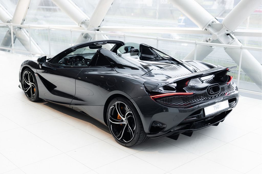 McLaren 750S