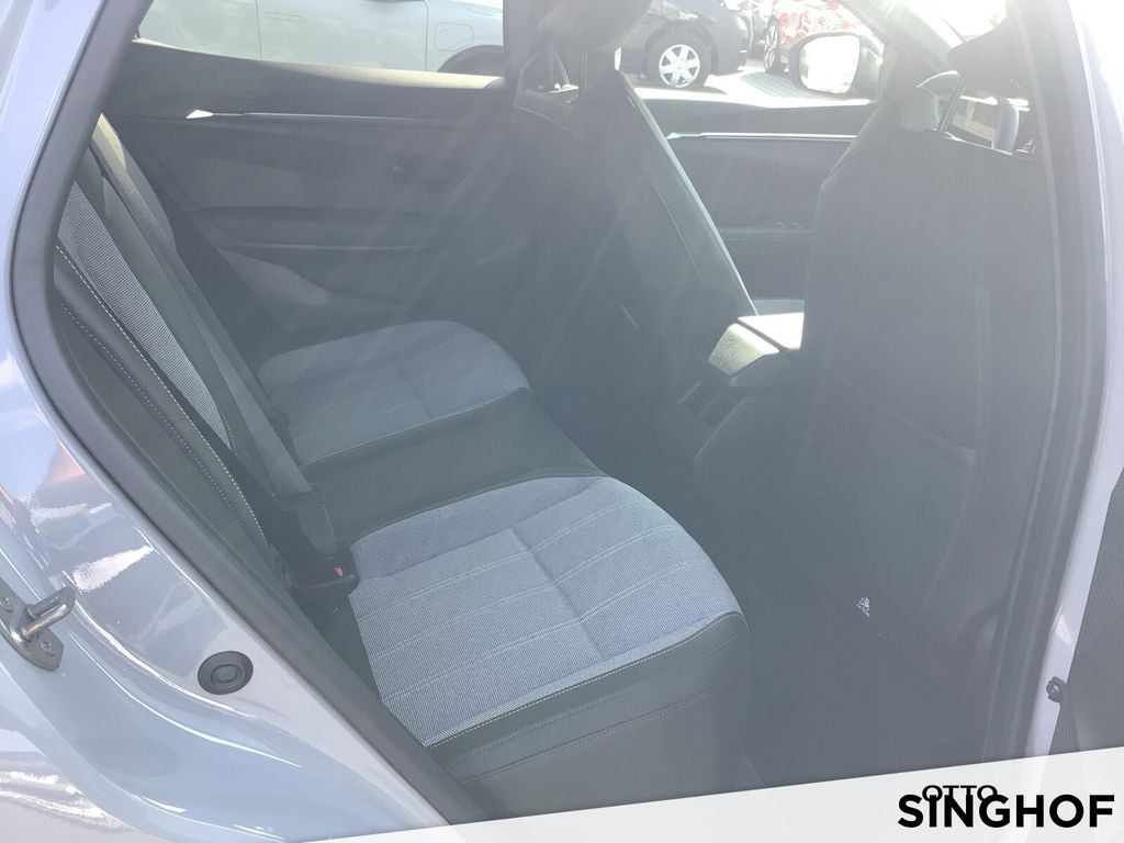 Renault Megane E-TECH 2024