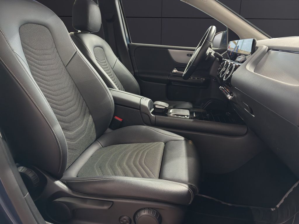 Mercedes-Benz B 220 2021