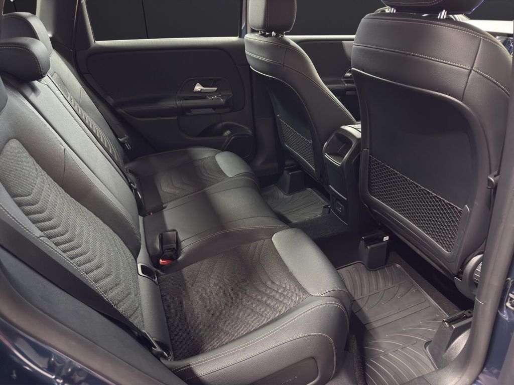 Mercedes-Benz B 220 2021