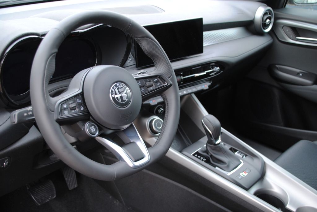 Alfa Romeo Tonale 2024