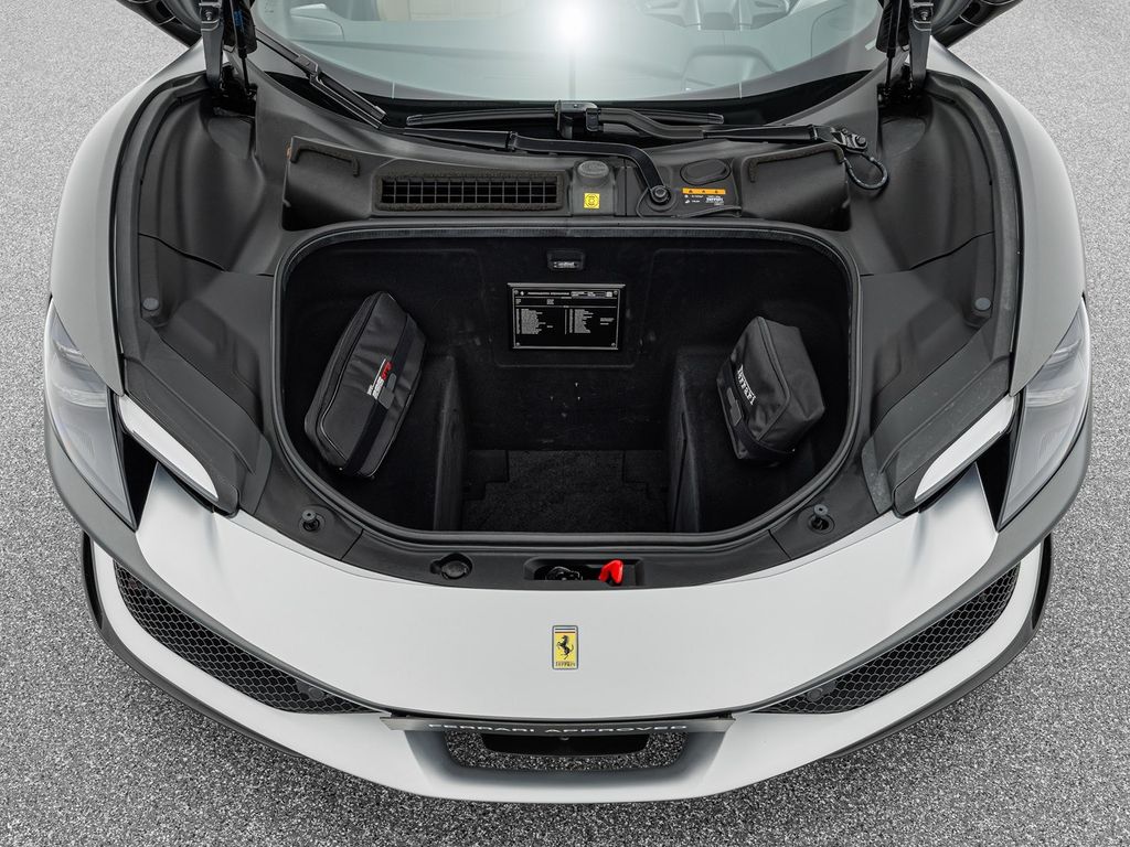 Ferrari 296 GTB 2024