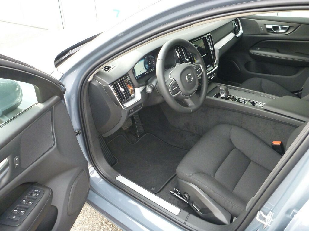 Volvo V60 2021