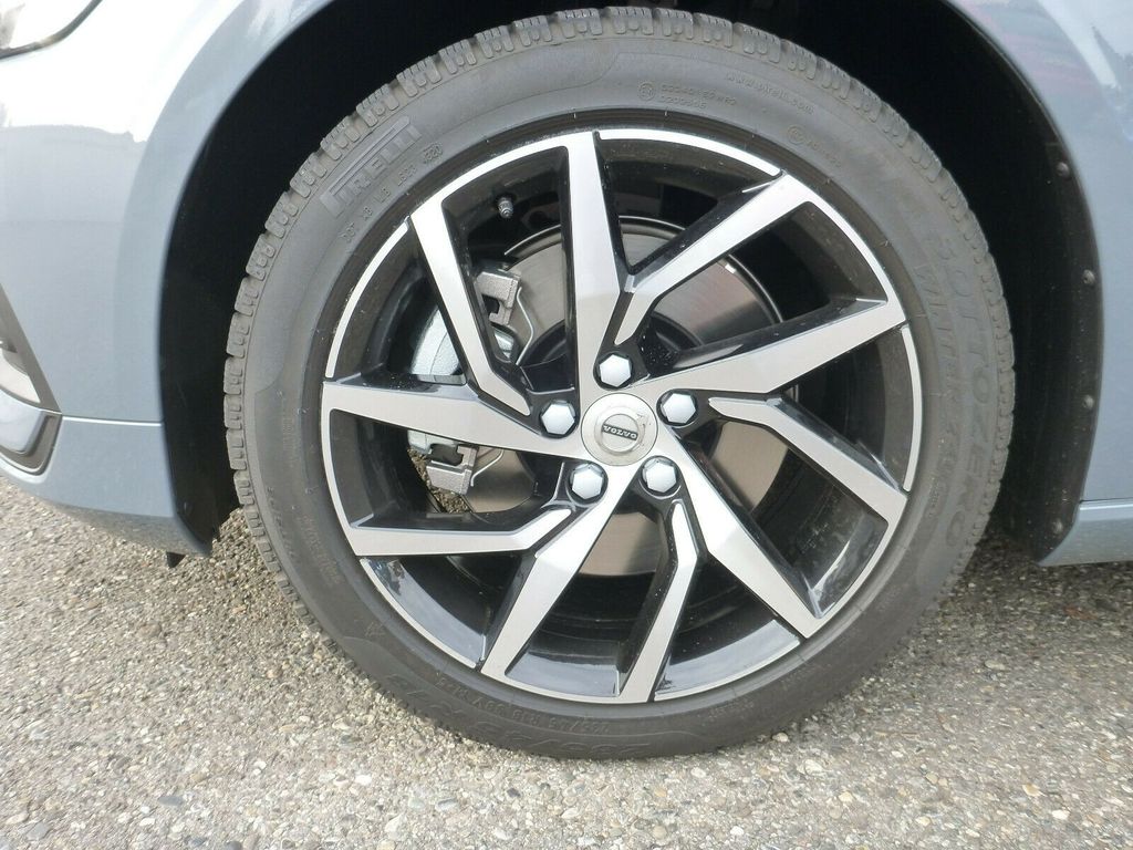 Volvo V60 2021