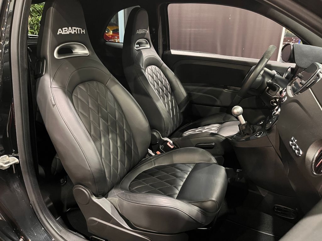 Abarth 595 2021