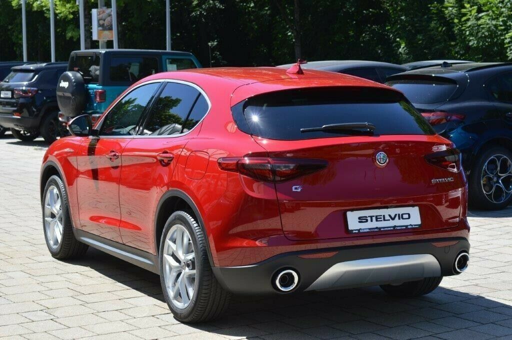 Alfa Romeo Stelvio 2021
