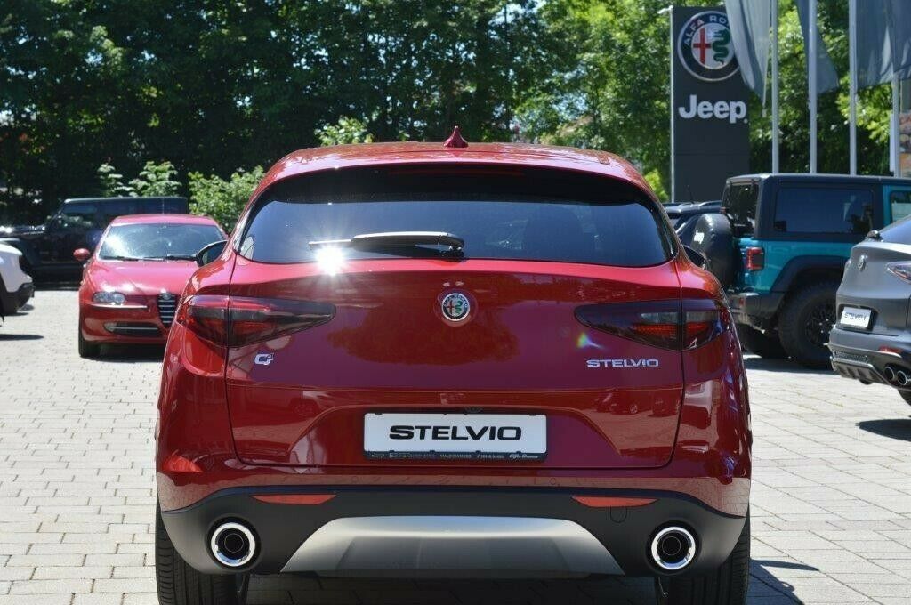 Alfa Romeo Stelvio 2021