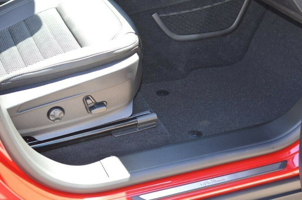 Alfa Romeo Stelvio 2021