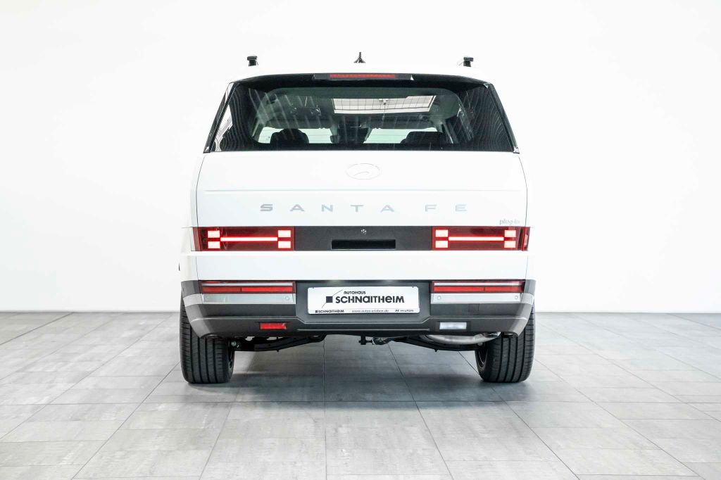 Hyundai SANTA FE 2025