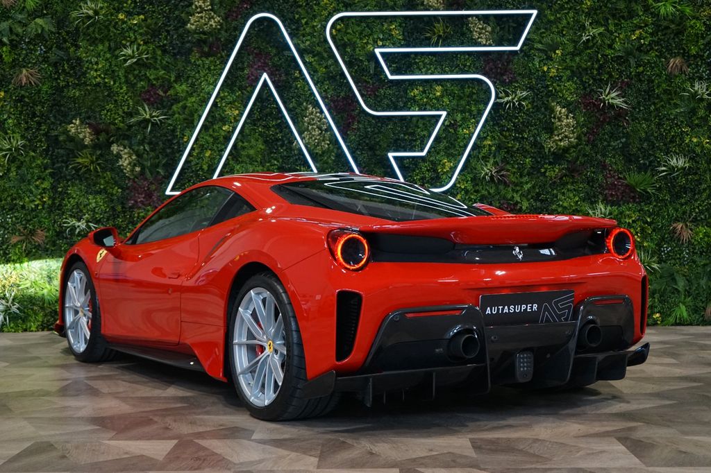Ferrari 488 Pista 2020