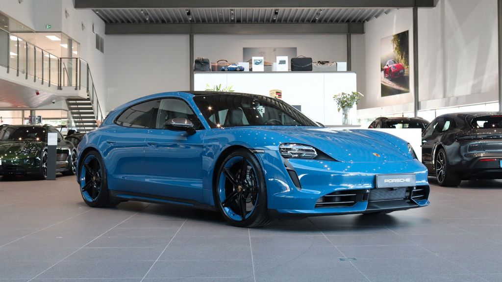 Porsche Taycan 2023