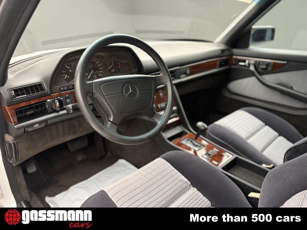 Mercedes-Benz 560 1989