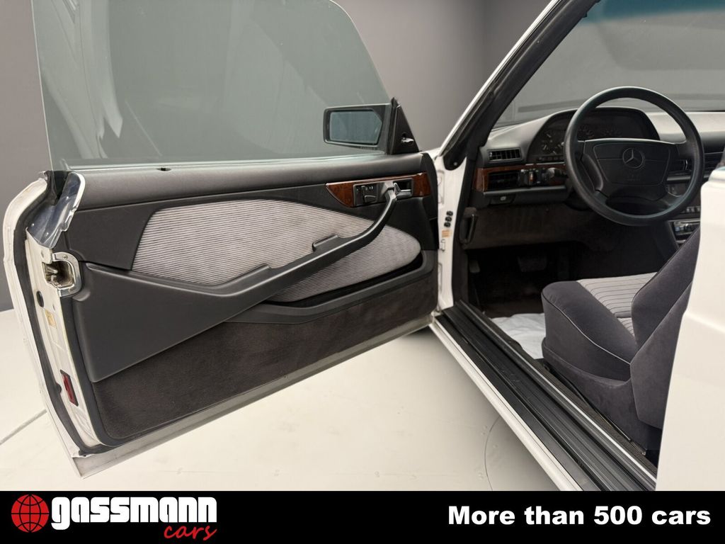 Mercedes-Benz 560 1989