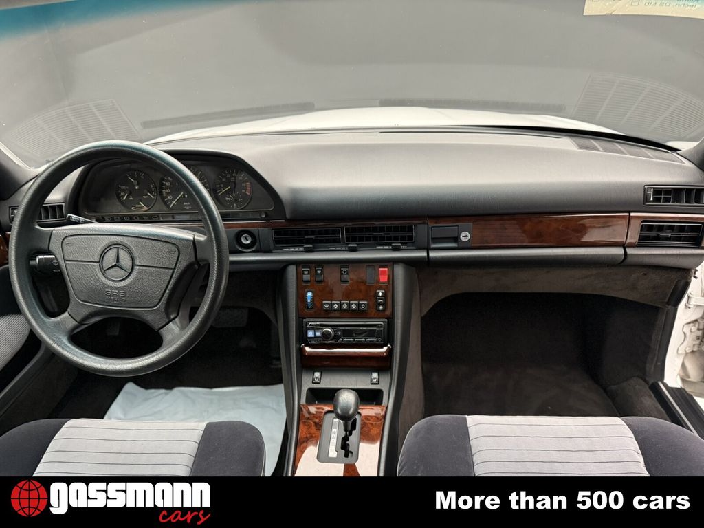 Mercedes-Benz 560 1989