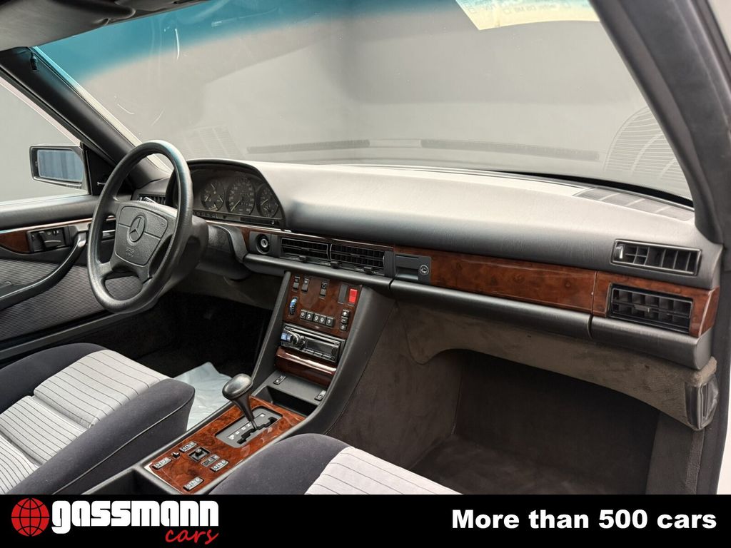 Mercedes-Benz 560 1989