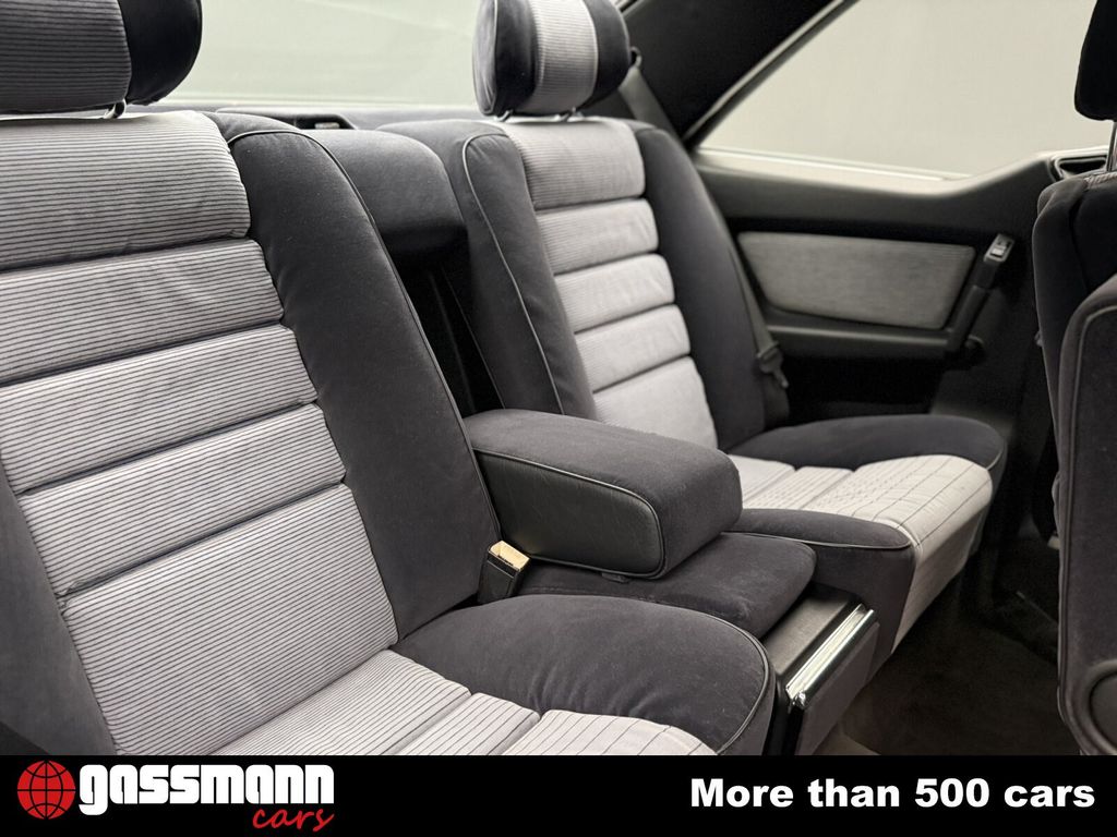 Mercedes-Benz 560 1989