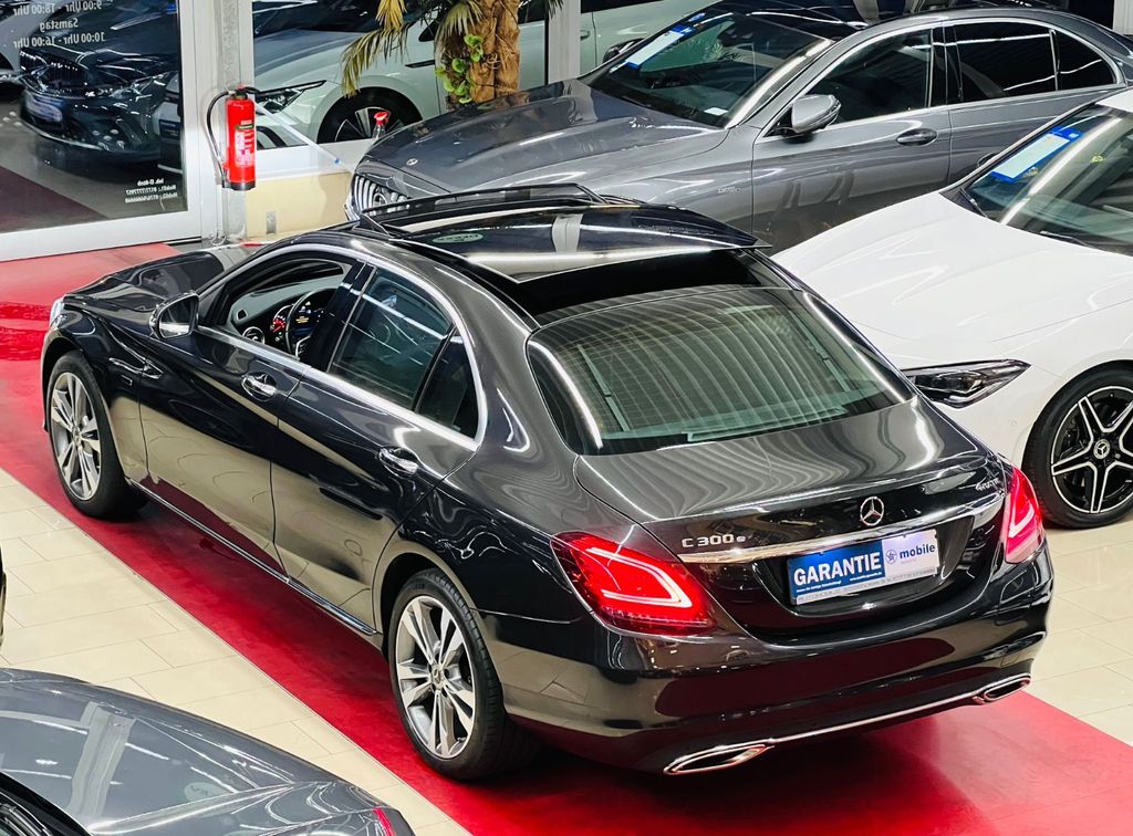 Mercedes-Benz C 300 2021