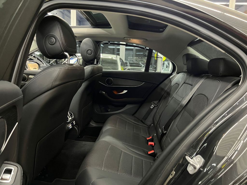 Mercedes-Benz C 300 2021