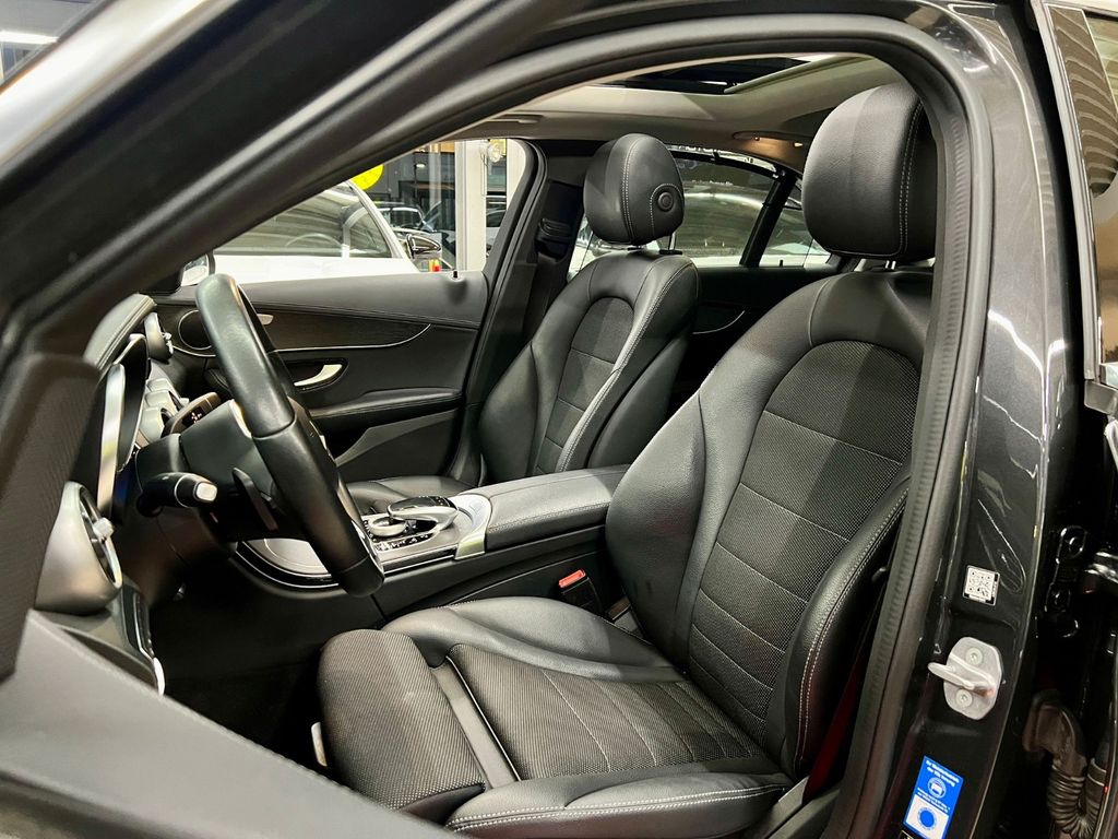 Mercedes-Benz C 300 2021