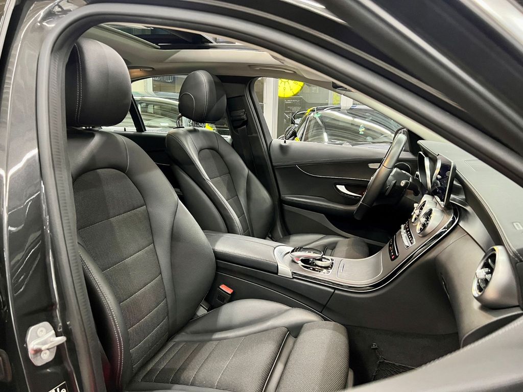 Mercedes-Benz C 300 2021