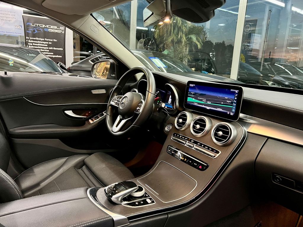Mercedes-Benz C 300 2021