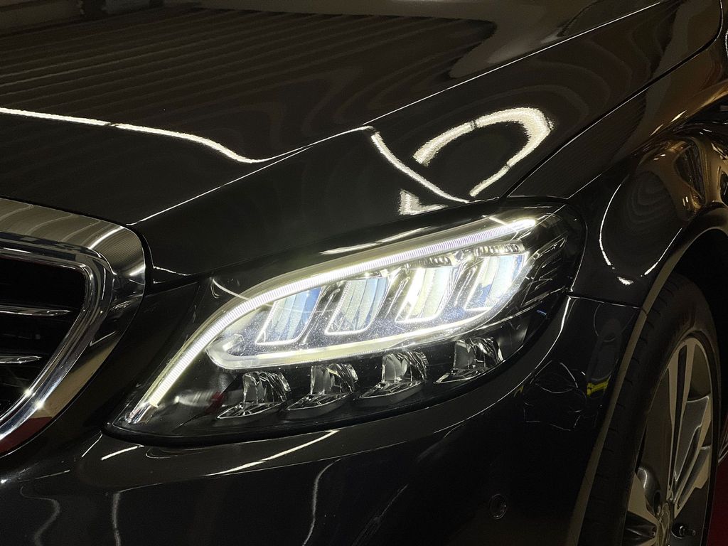 Mercedes-Benz C 300 2021