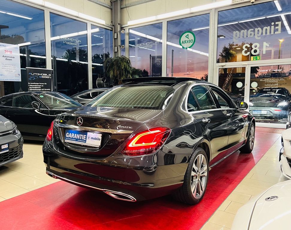 Mercedes-Benz C 300 2021