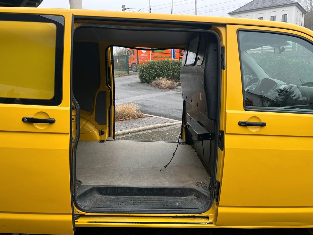 Volkswagen T5 Transporter 2012