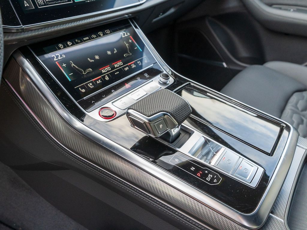 Audi RSQ8 2025