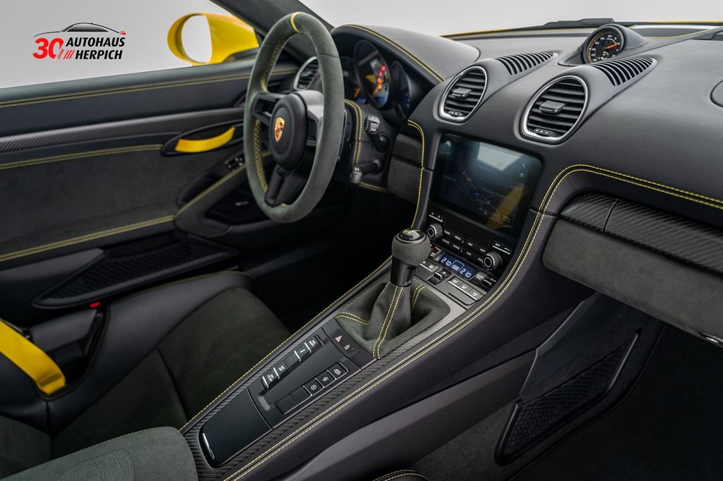 Porsche Boxster 2025